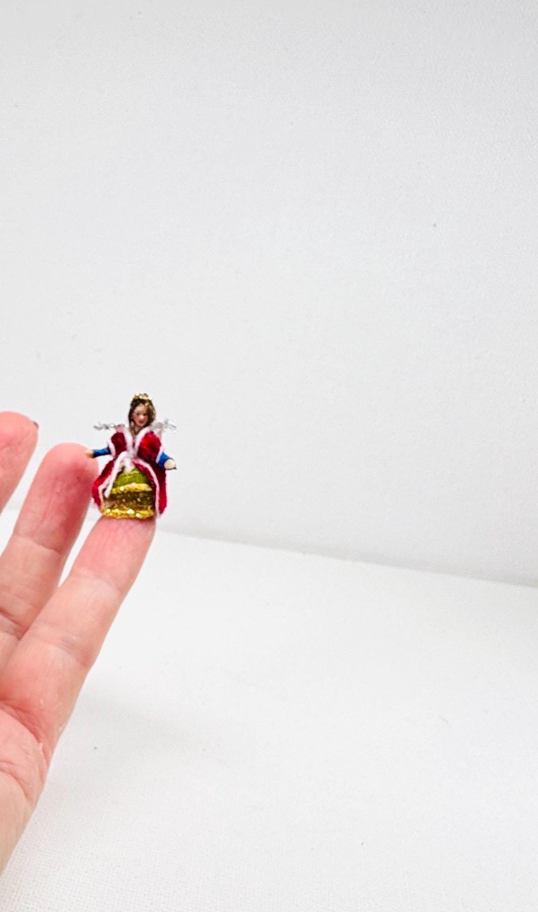 Handmade Miniature Christmas Tree with Polymer Clay Angel – Holiday Home Decor, Dollhouse Decoration, Unique Christmas Gift